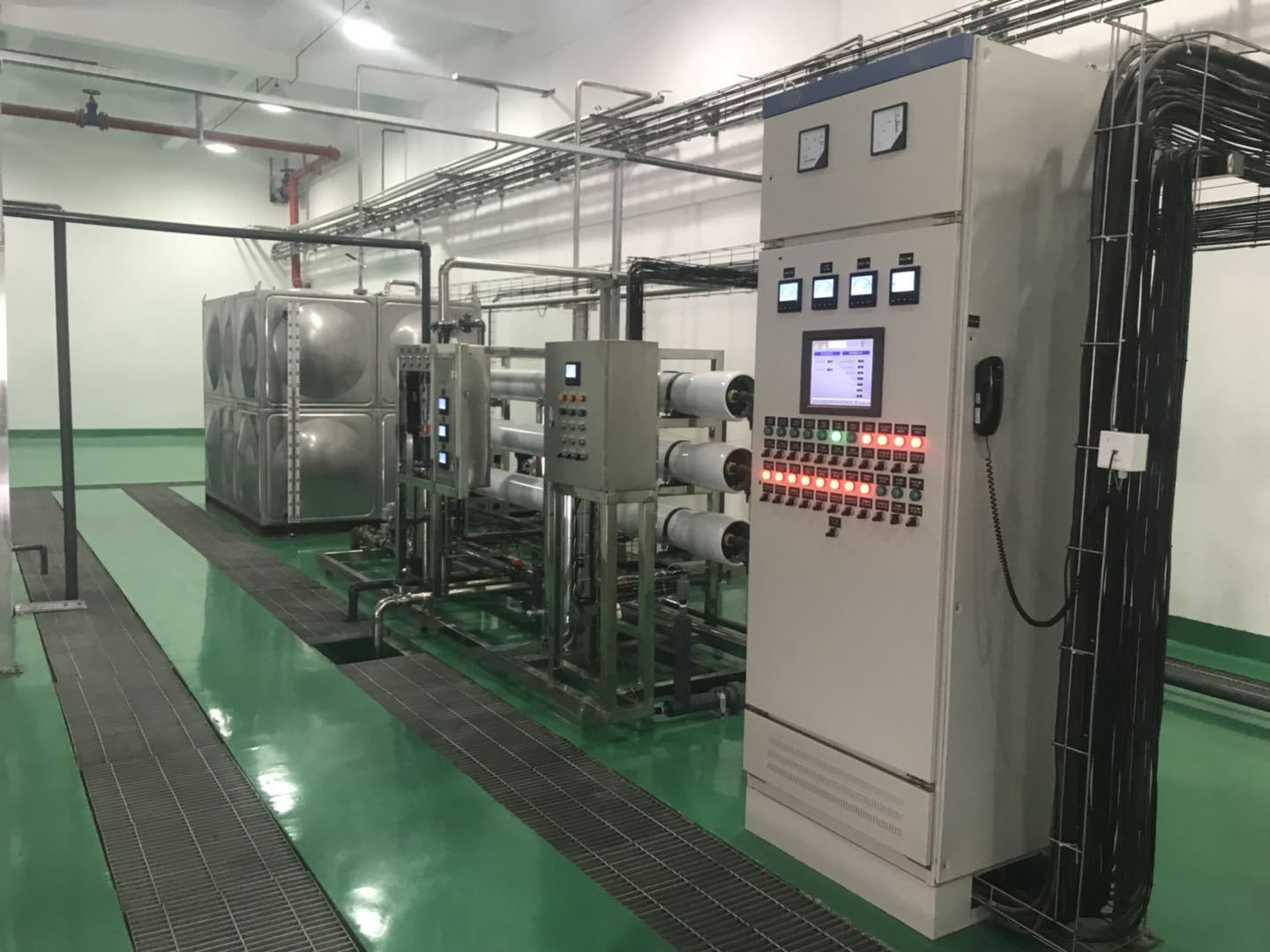 經(jīng)過超純水設(shè)備處理后的水能喝嗎？